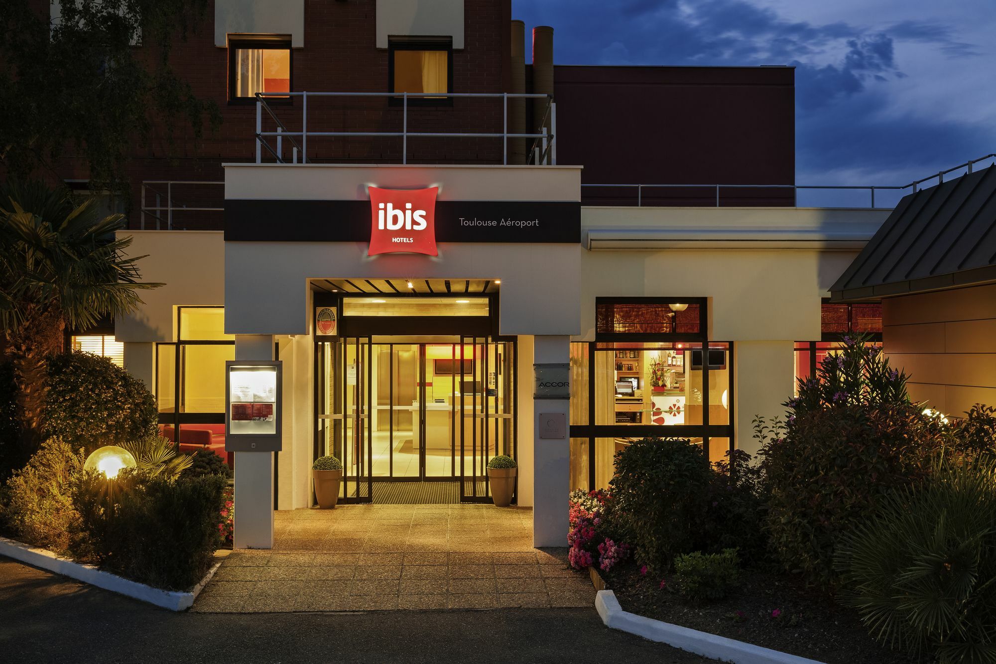 Ibis Toulouse Aeroport Hotel Blagnac Eksteriør billede